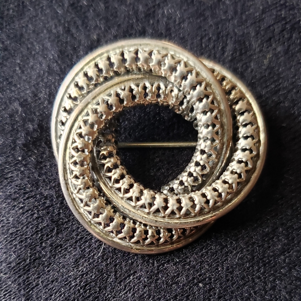 Vintage Danecraft Sterling Knot Pin